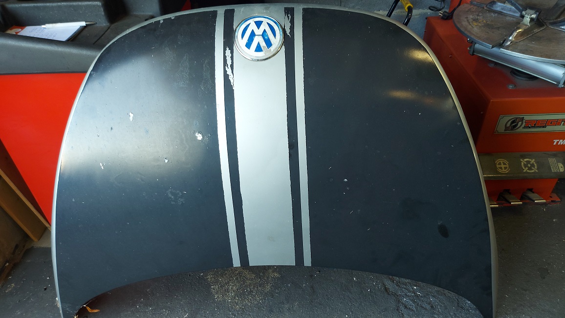 Motorkap grijs zwart VW Beetle 2001
