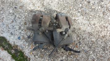 Set achterste remklauwen VW Passat 2011