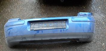 Blauwe achterbumper Golf 4 model