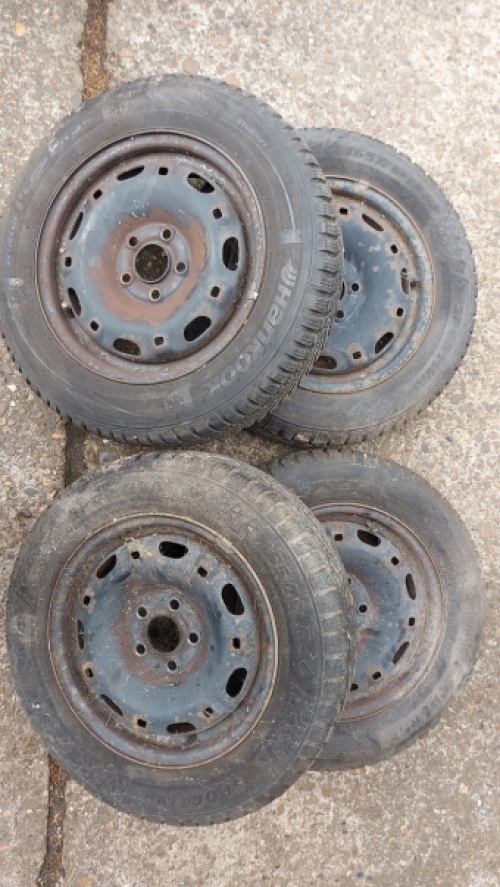 Set 14inch winterbanden+stalen velgen, VW Polo 2007