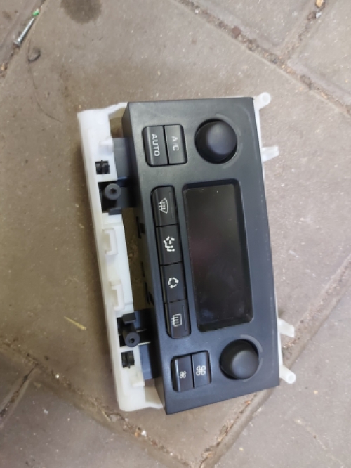 Bedeining verwarming met display 207 uit 2008