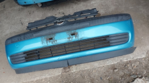 Licht blauwe voorbumper Opel Corsa C