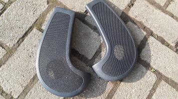 Set boxen in het dashbord Scenic 2001