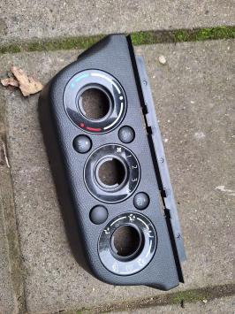 Console om bediening verwarming Swift 2005