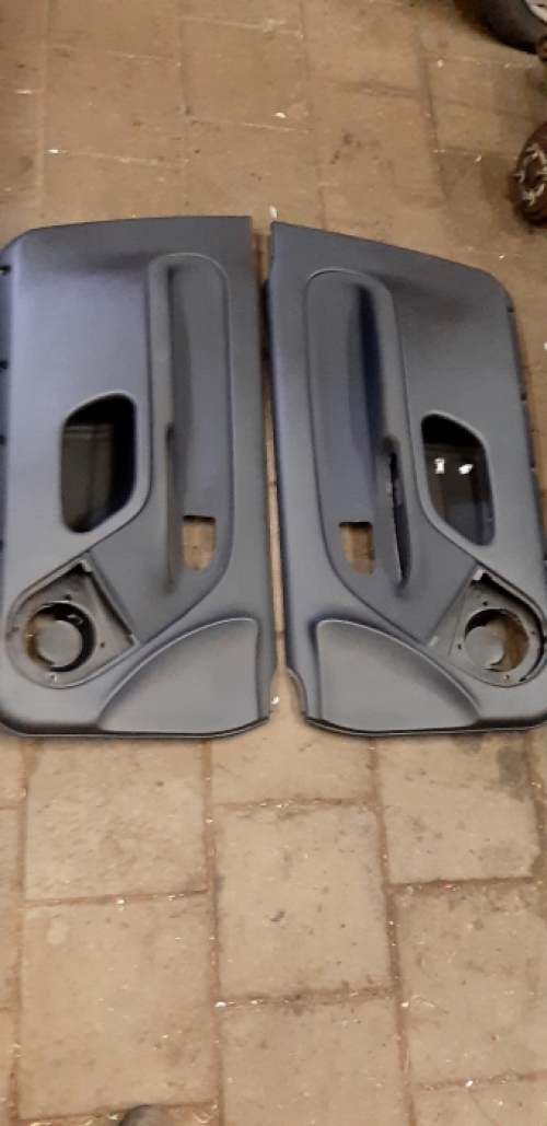 Set deurpanelen Renault Clio 3 deurs 2001