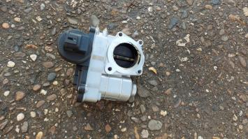 Gasklephuis 1300i Micra 2004