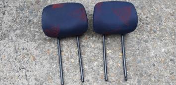 Set hoofdsteunen vd voorstoelen Clio 1999