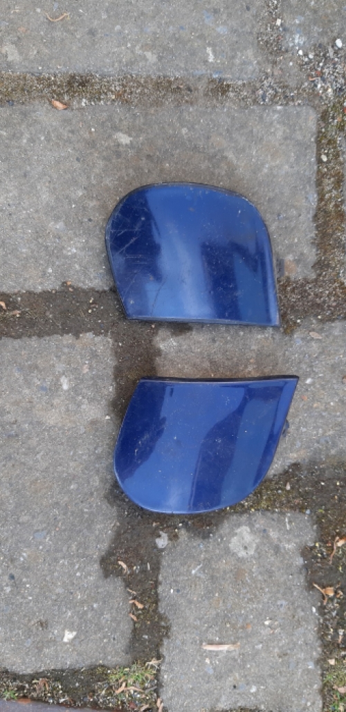 Set kapjes vd achterbumper Ford Puma 1999