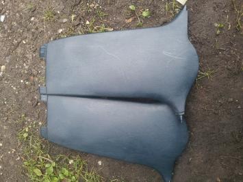 Set onderste kappen bij gordels Mazda 323f ba 1995