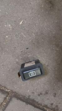 Knopje vd ruit verwarming BMW  E30 type