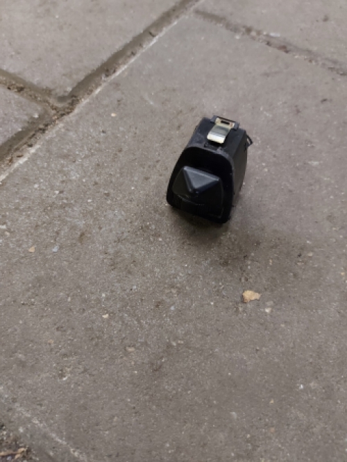 Knopje vd buitenspiegels E46 Sedan