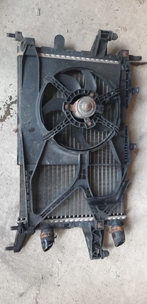 Koelvin vd radiateur opel Corsa C