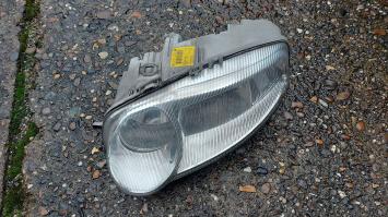 Linker koplamp Alfa 147 uit 2004