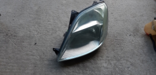 Linker koplamp Ford Fiesta 2004