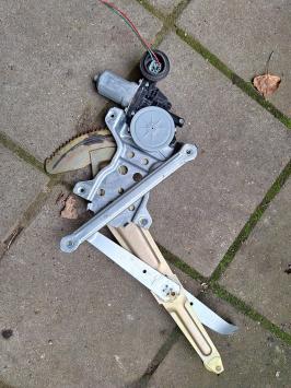 Linker electrisch raam mechanisme Swift 2005