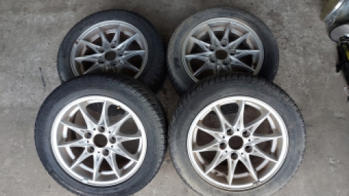 Set 16 inch LM BMW velgen, redelijk M+S banden, 5 x 120