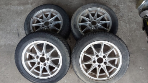 Set 16 inch LM BMW velgen, redelijk M+S banden, 5 x 120