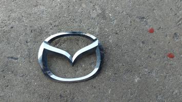 Mazda embleem achterklep Mazda 3 uit 2004