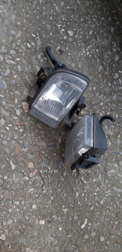 Linker en rechter mistlamp Hyundai Getz 2004