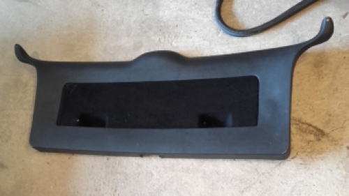 Plastiek kap vd achterklep VW Passat 3BG 2002