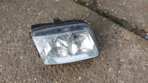 Rechter koplamp VW Polo 2001