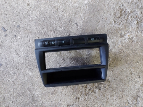 Frame om de radio Kia Picanto 2004