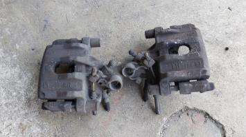 Set remklauwen achterzijde Mazda 3 uit 2004