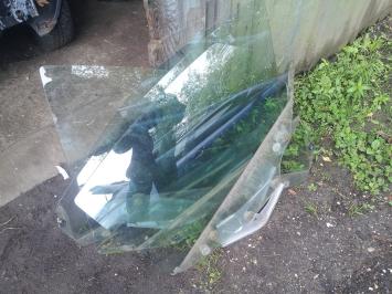 Set ruiten vd deuren Mazda 323f ba 1995