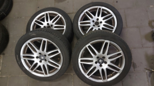 Set 17inch LM Seat Leon velgen+goede banden,5x112