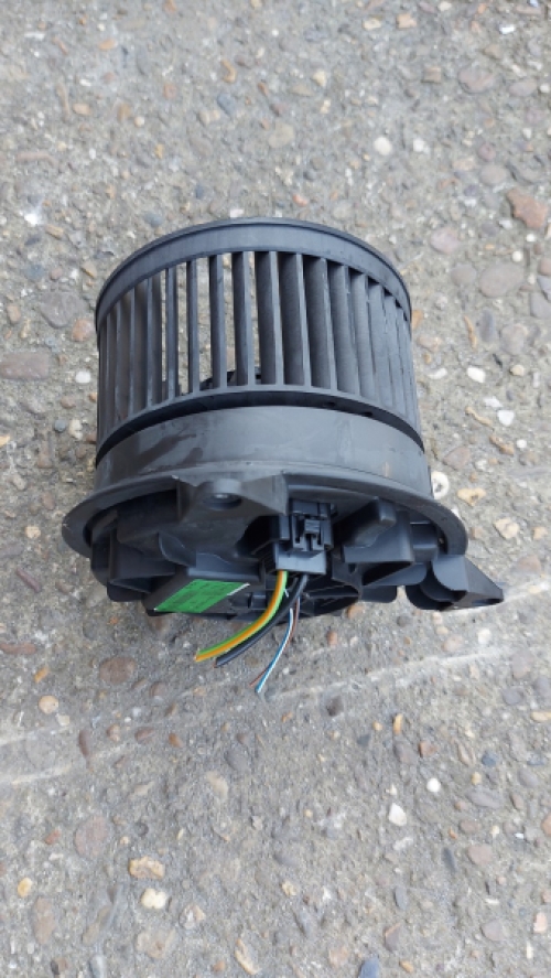 Ventilator motortje met clima Ford Focus 2001