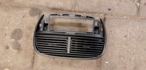 Ventilator paneel in dashbord Fiat Punto 2004
