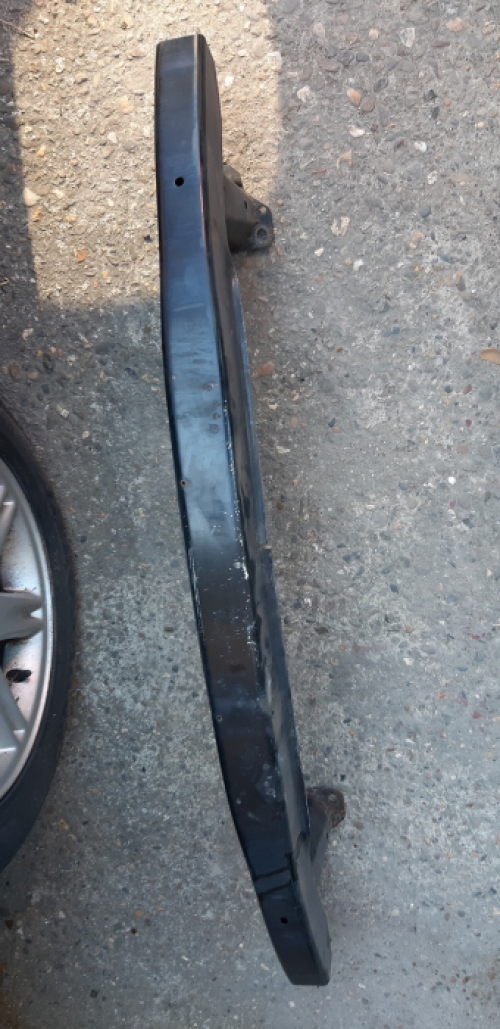 Voorbumper balk VW Passat 3BG 2002