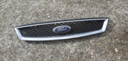 Chromen voorgril Ford Focus 2005